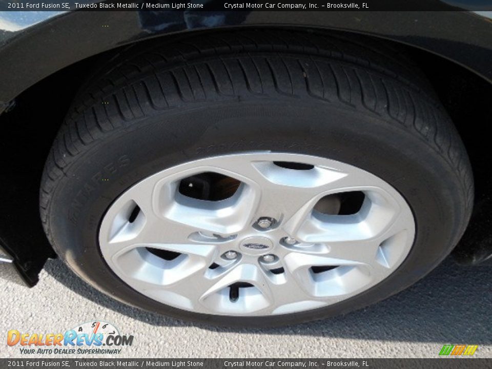 2011 Ford Fusion SE Tuxedo Black Metallic / Medium Light Stone Photo #14