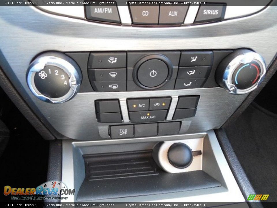 2011 Ford Fusion SE Tuxedo Black Metallic / Medium Light Stone Photo #20