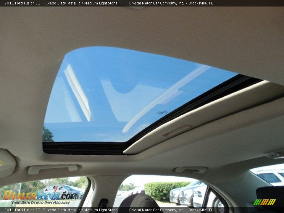 2011 Ford Fusion SE Tuxedo Black Metallic / Medium Light Stone Photo #21