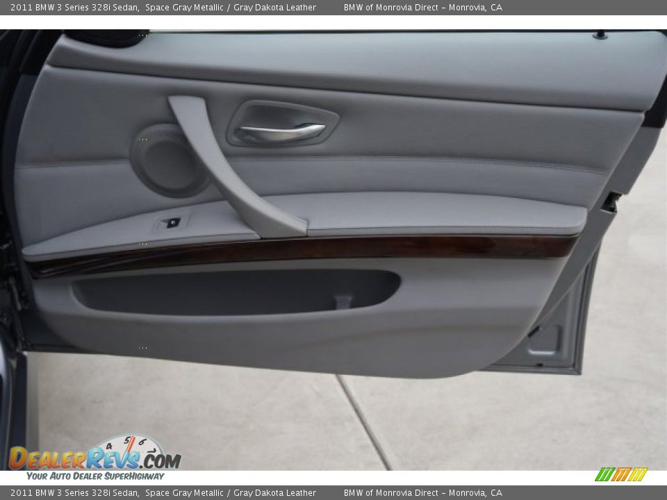 2011 BMW 3 Series 328i Sedan Space Gray Metallic / Gray Dakota Leather Photo #16