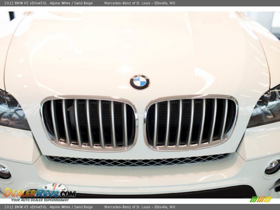 2012 BMW X5 xDrive50i Alpine White / Sand Beige Photo #11