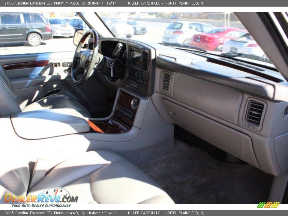 2005 Cadillac Escalade ESV Platinum AWD Quicksilver / Pewter Photo #24