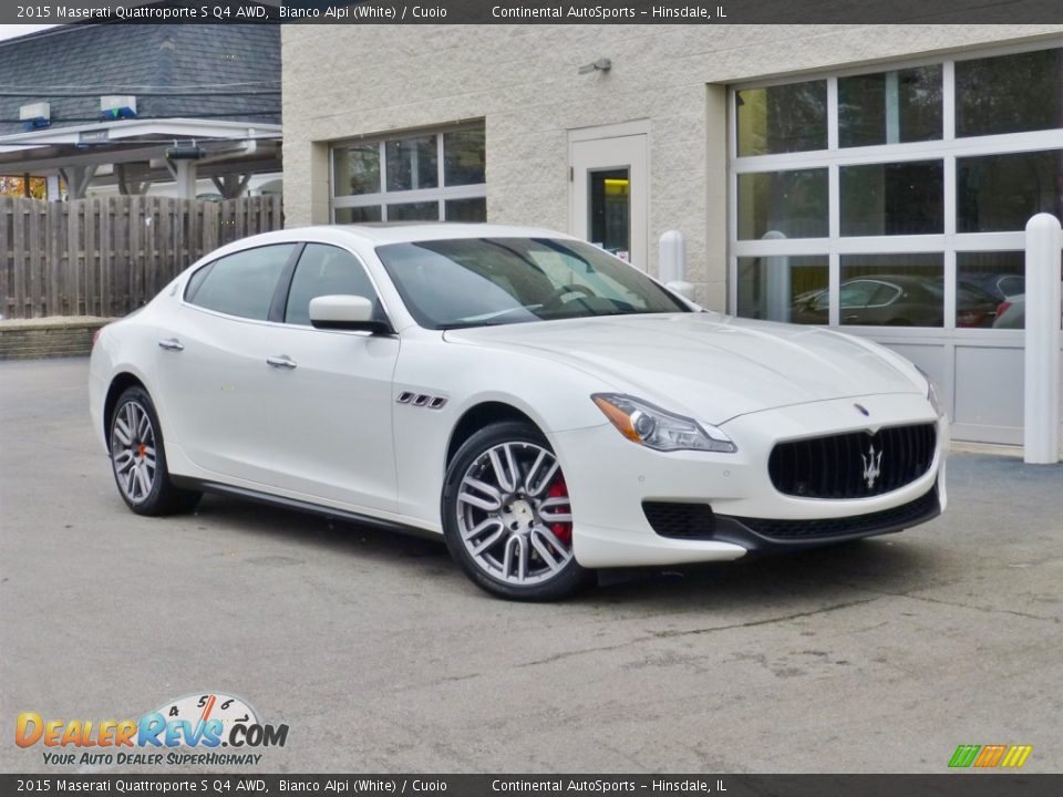 Front 3/4 View of 2015 Maserati Quattroporte S Q4 AWD Photo #1