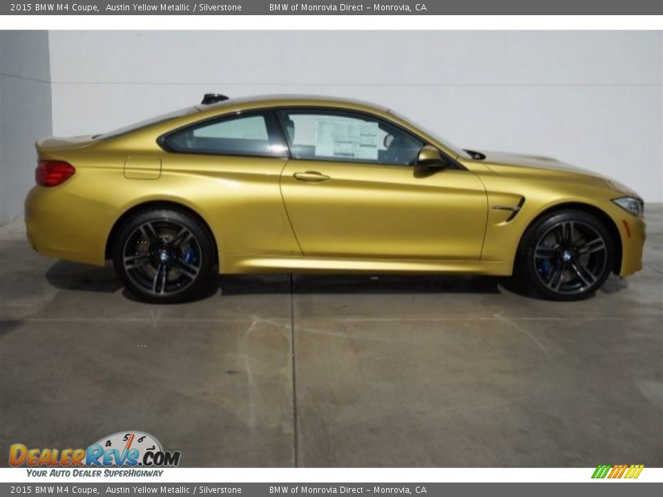 Austin Yellow Metallic 2015 BMW M4 Coupe Photo #2