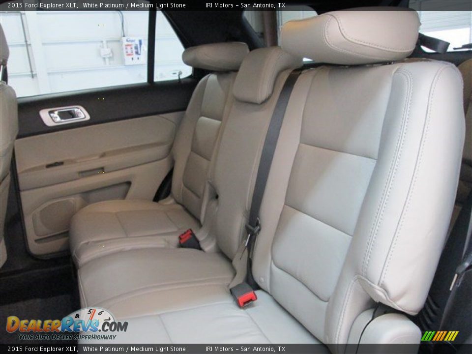 2015 Ford Explorer XLT White Platinum / Medium Light Stone Photo #11