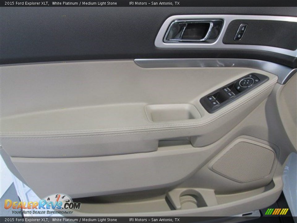 2015 Ford Explorer XLT White Platinum / Medium Light Stone Photo #16
