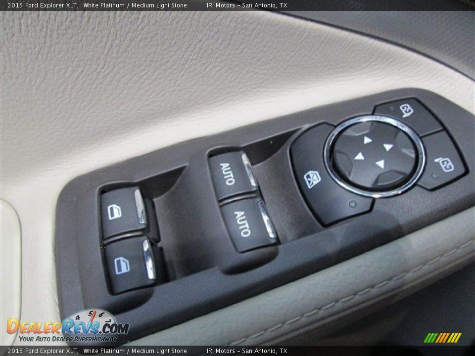 2015 Ford Explorer XLT White Platinum / Medium Light Stone Photo #24