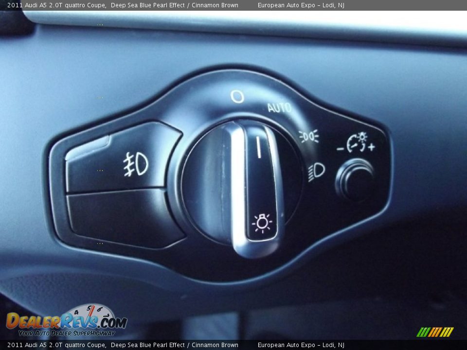 2011 Audi A5 2.0T quattro Coupe Deep Sea Blue Pearl Effect / Cinnamon Brown Photo #17