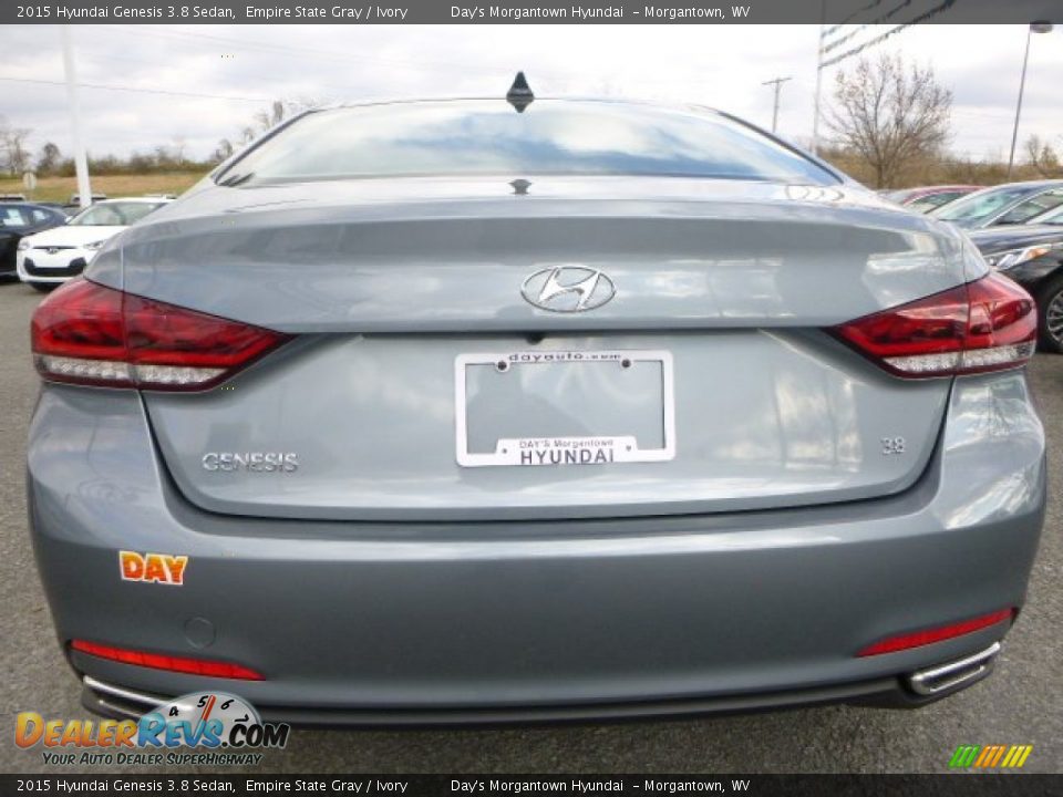 2015 Hyundai Genesis 3.8 Sedan Empire State Gray / Ivory Photo #4