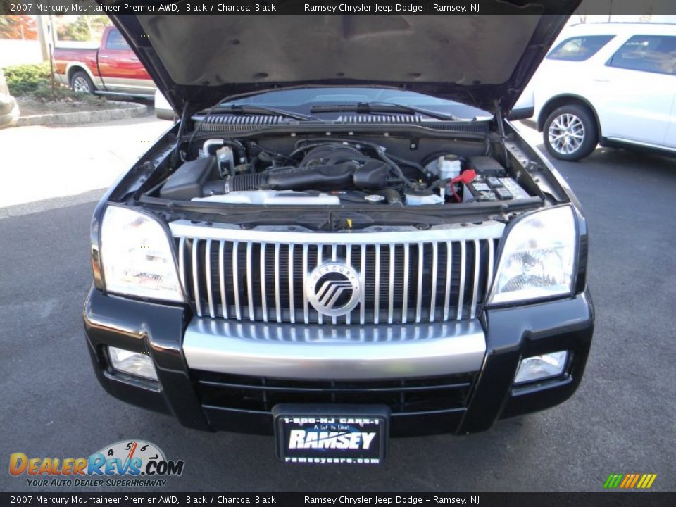 2007 Mercury Mountaineer Premier AWD Black / Charcoal Black Photo #3