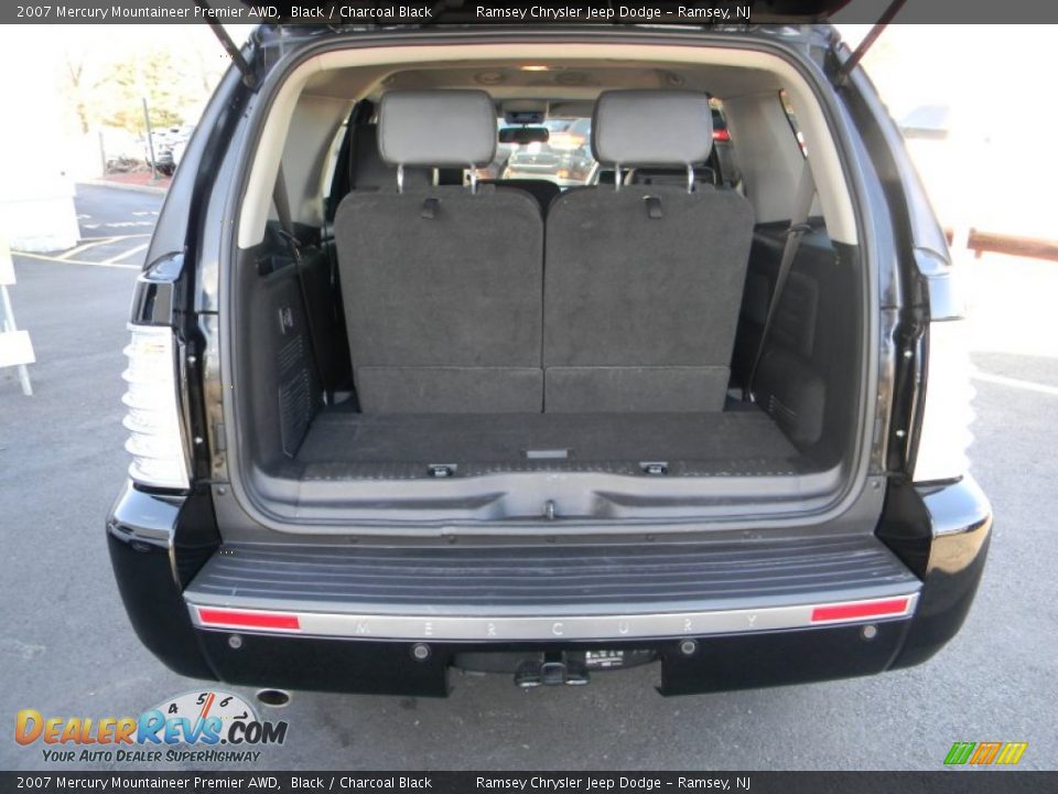 2007 Mercury Mountaineer Premier AWD Black / Charcoal Black Photo #8
