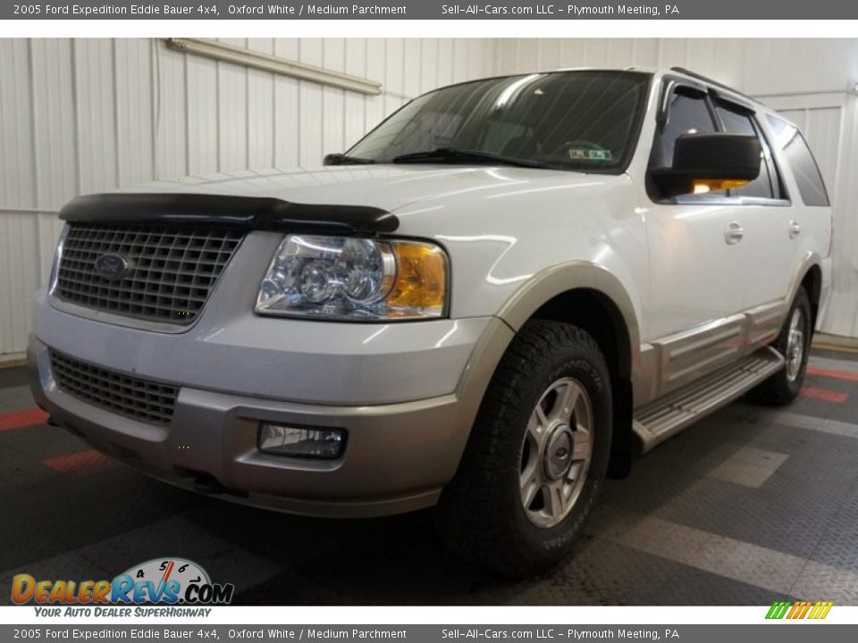 2005 Ford Expedition Eddie Bauer 4x4 Oxford White / Medium Parchment Photo #3