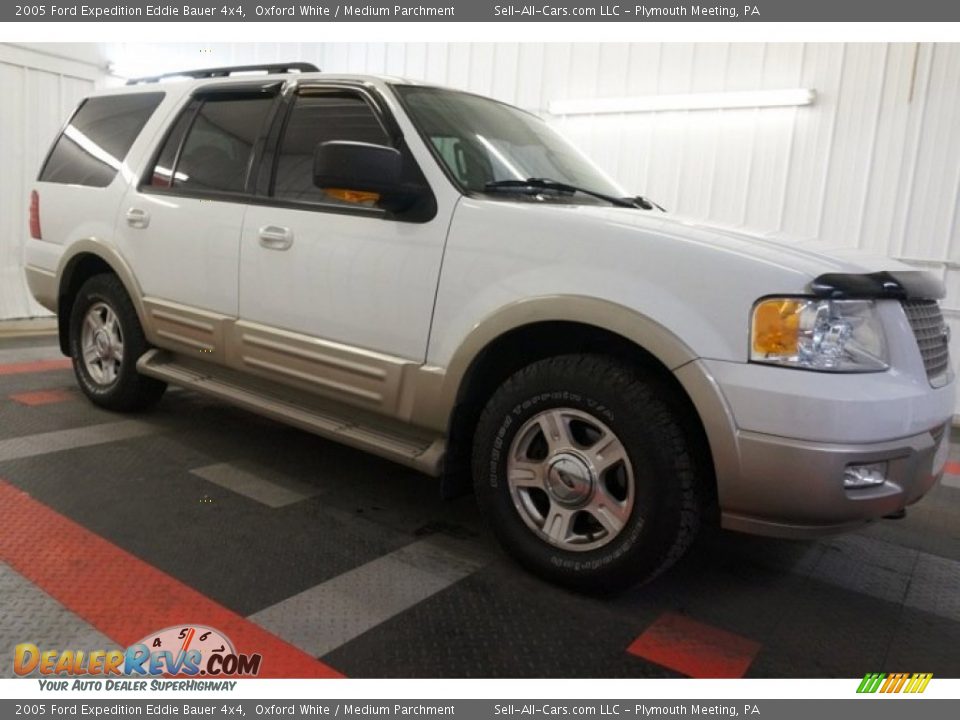 2005 Ford Expedition Eddie Bauer 4x4 Oxford White / Medium Parchment Photo #6