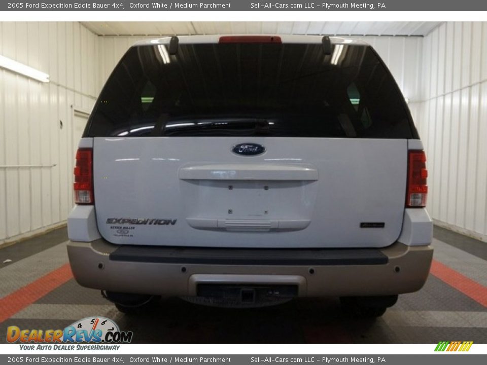 2005 Ford Expedition Eddie Bauer 4x4 Oxford White / Medium Parchment Photo #9