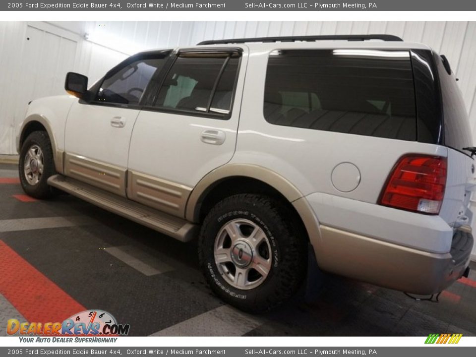 2005 Ford Expedition Eddie Bauer 4x4 Oxford White / Medium Parchment Photo #11
