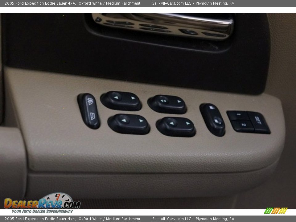 2005 Ford Expedition Eddie Bauer 4x4 Oxford White / Medium Parchment Photo #13