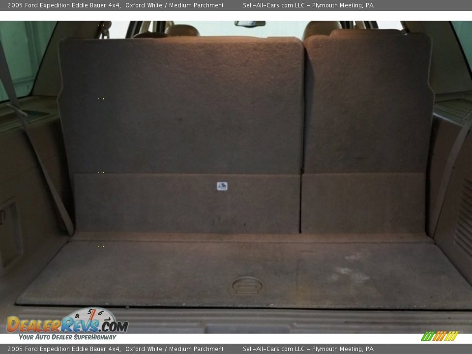 2005 Ford Expedition Eddie Bauer 4x4 Oxford White / Medium Parchment Photo #18