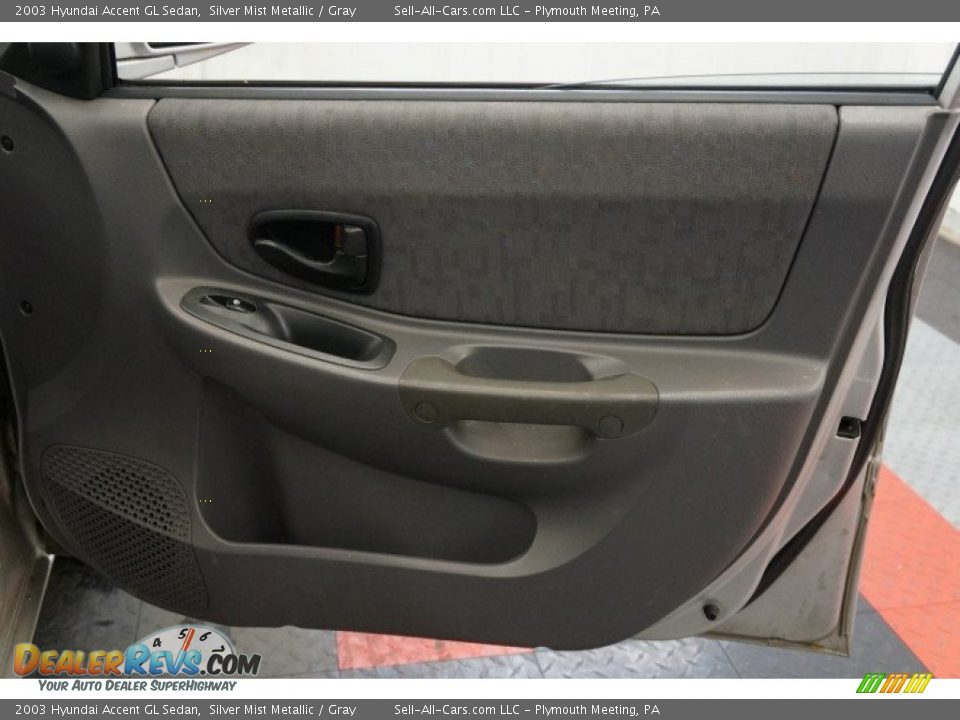 2003 Hyundai Accent GL Sedan Silver Mist Metallic / Gray Photo #16
