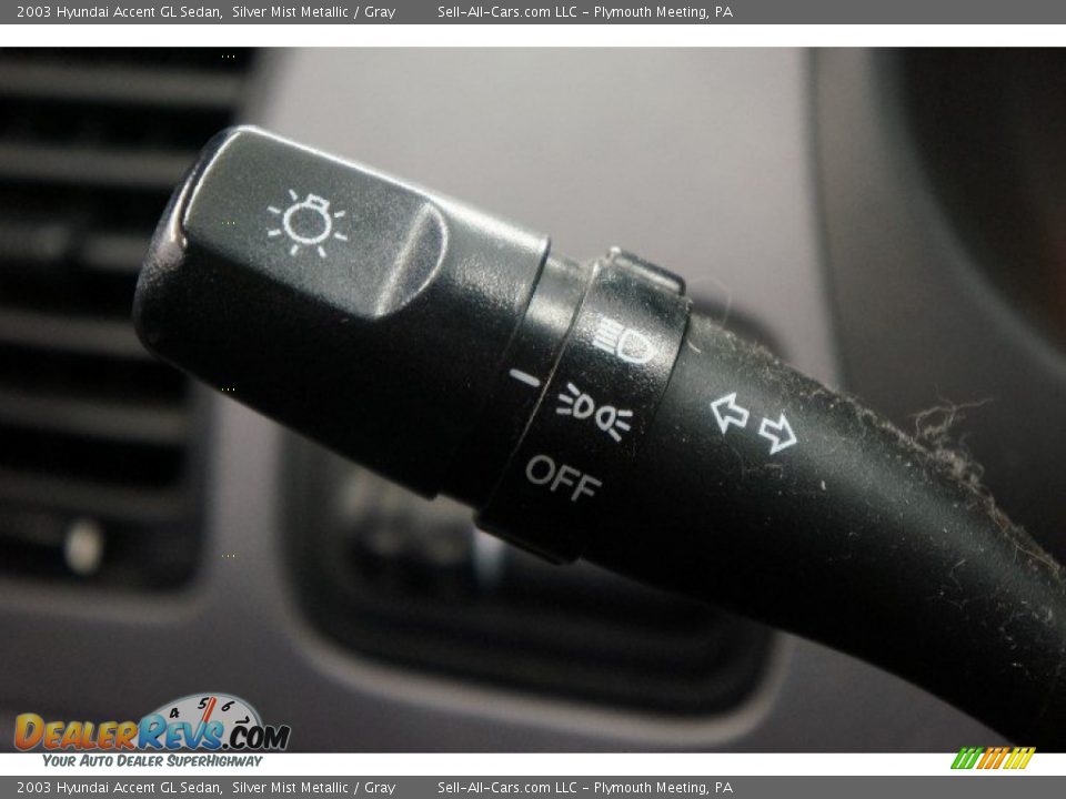 2003 Hyundai Accent GL Sedan Silver Mist Metallic / Gray Photo #21