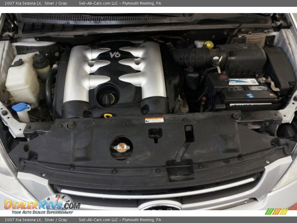 2007 Kia Sedona LX Silver / Gray Photo #30