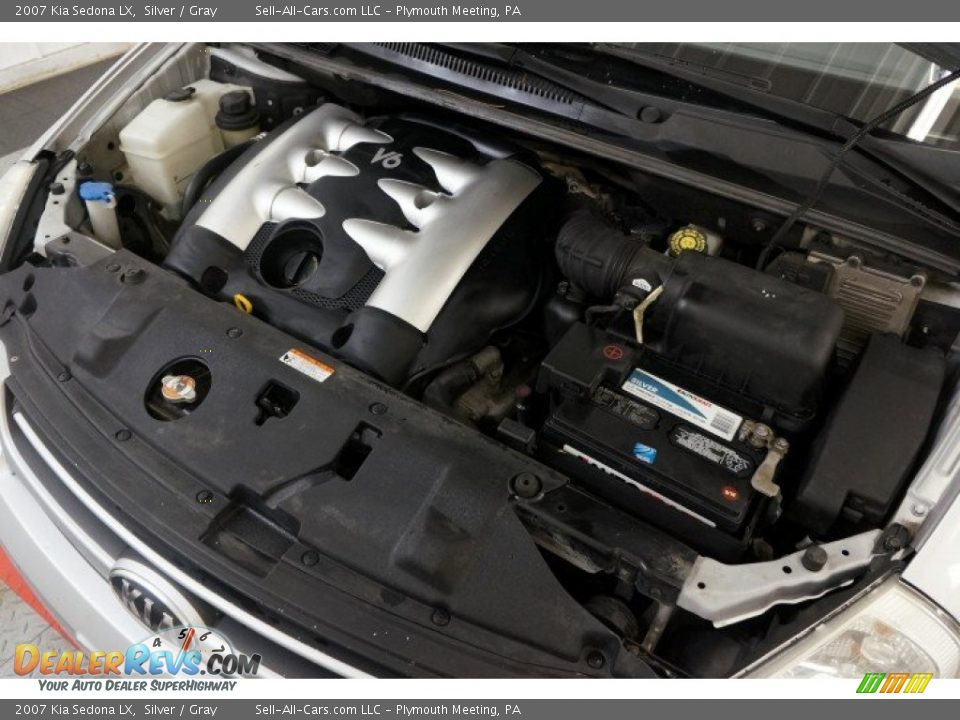 2007 Kia Sedona LX Silver / Gray Photo #33