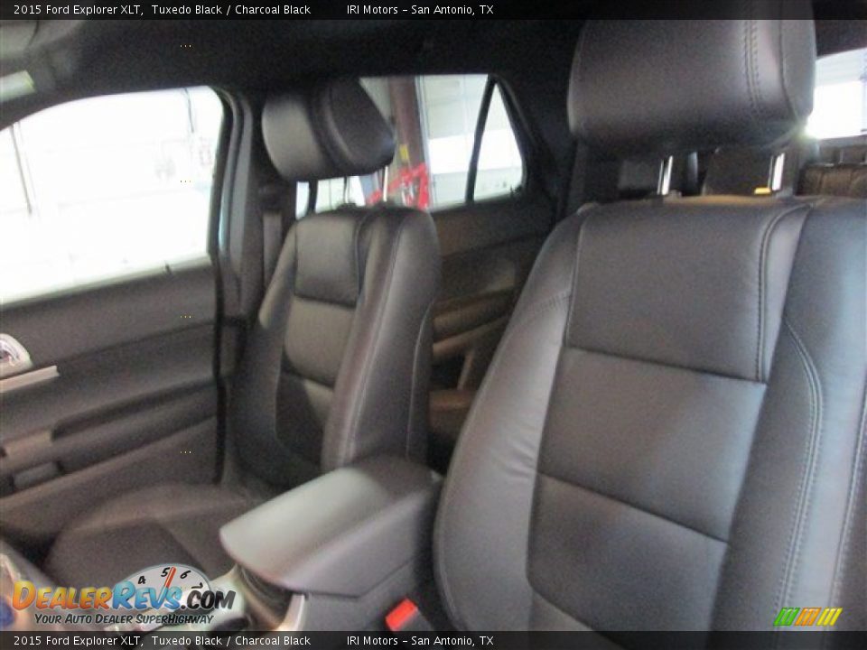 2015 Ford Explorer XLT Tuxedo Black / Charcoal Black Photo #10
