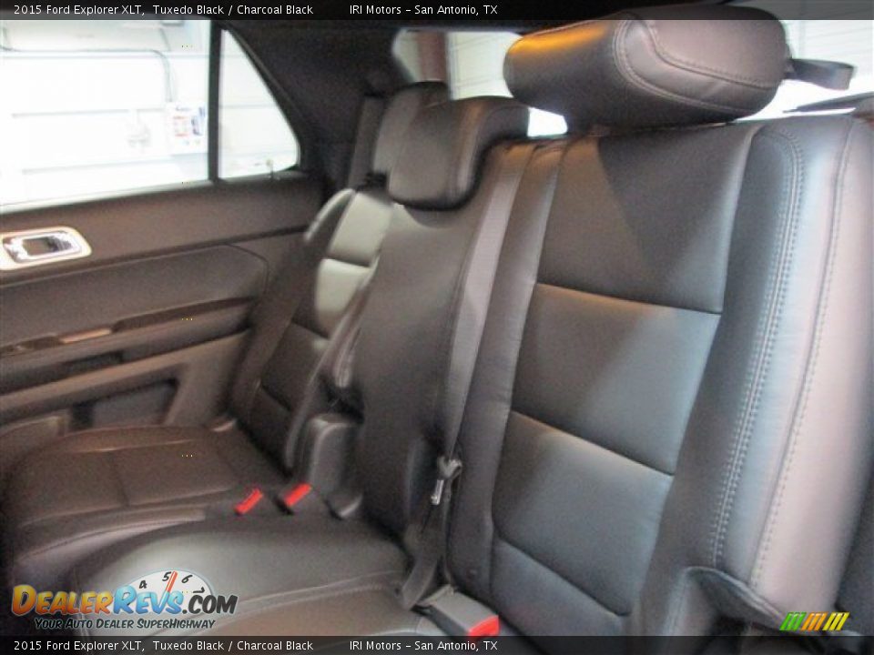 2015 Ford Explorer XLT Tuxedo Black / Charcoal Black Photo #11