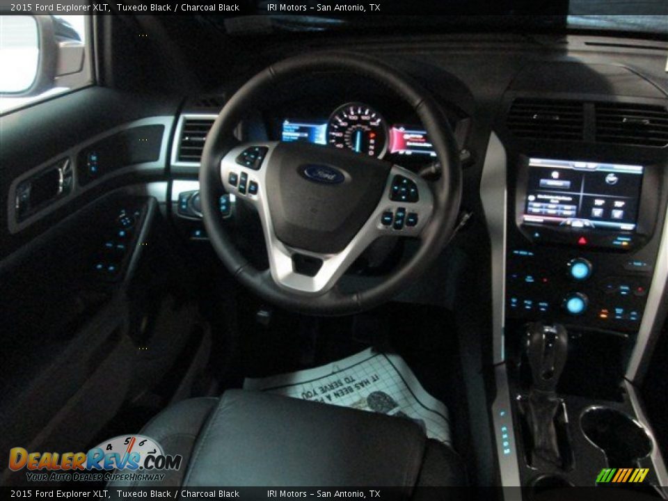 2015 Ford Explorer XLT Tuxedo Black / Charcoal Black Photo #12
