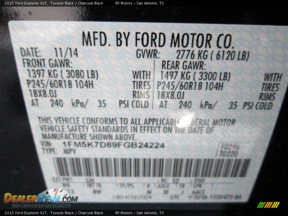 2015 Ford Explorer XLT Tuxedo Black / Charcoal Black Photo #16