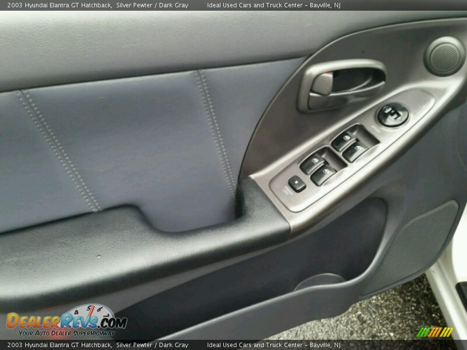 2003 Hyundai Elantra GT Hatchback Silver Pewter / Dark Gray Photo #24