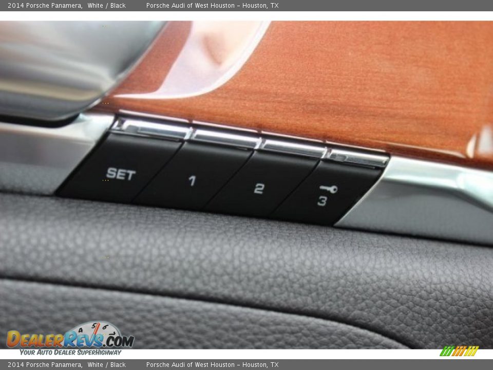 2014 Porsche Panamera White / Black Photo #11