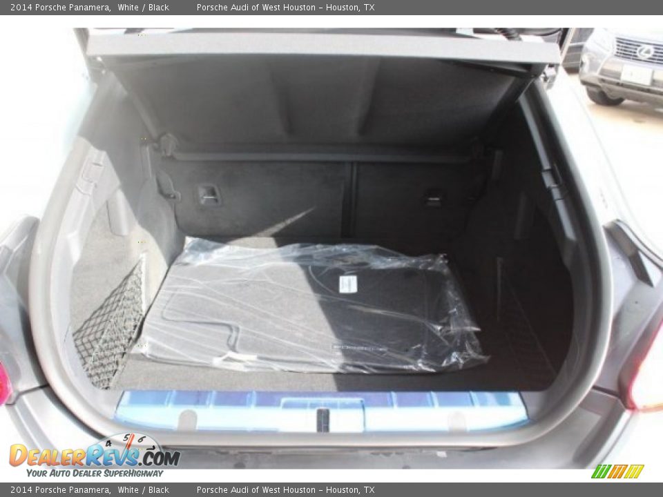 2014 Porsche Panamera White / Black Photo #34