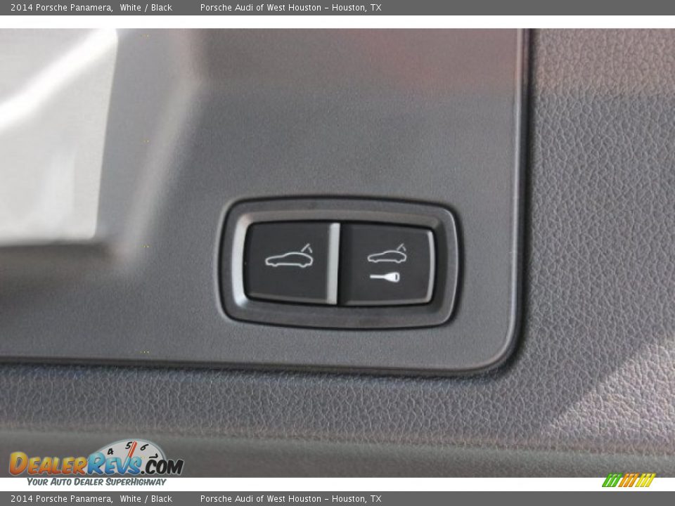 2014 Porsche Panamera White / Black Photo #35