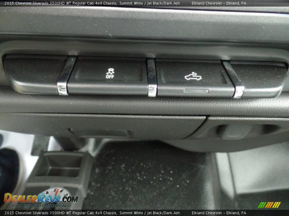 2015 Chevrolet Silverado 3500HD WT Regular Cab 4x4 Chassis Summit White / Jet Black/Dark Ash Photo #29