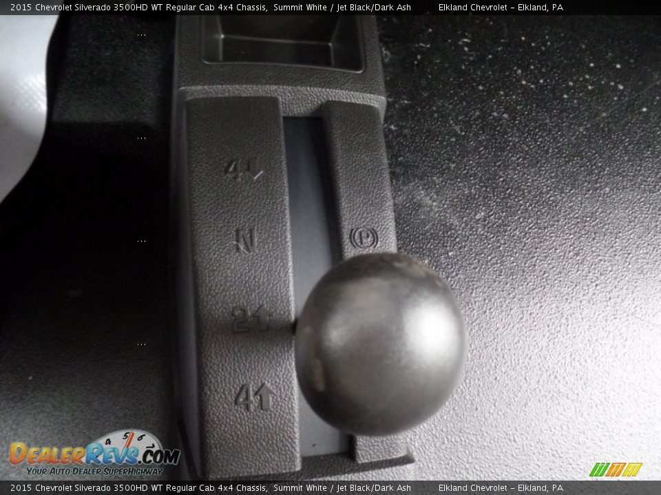 2015 Chevrolet Silverado 3500HD WT Regular Cab 4x4 Chassis Summit White / Jet Black/Dark Ash Photo #32