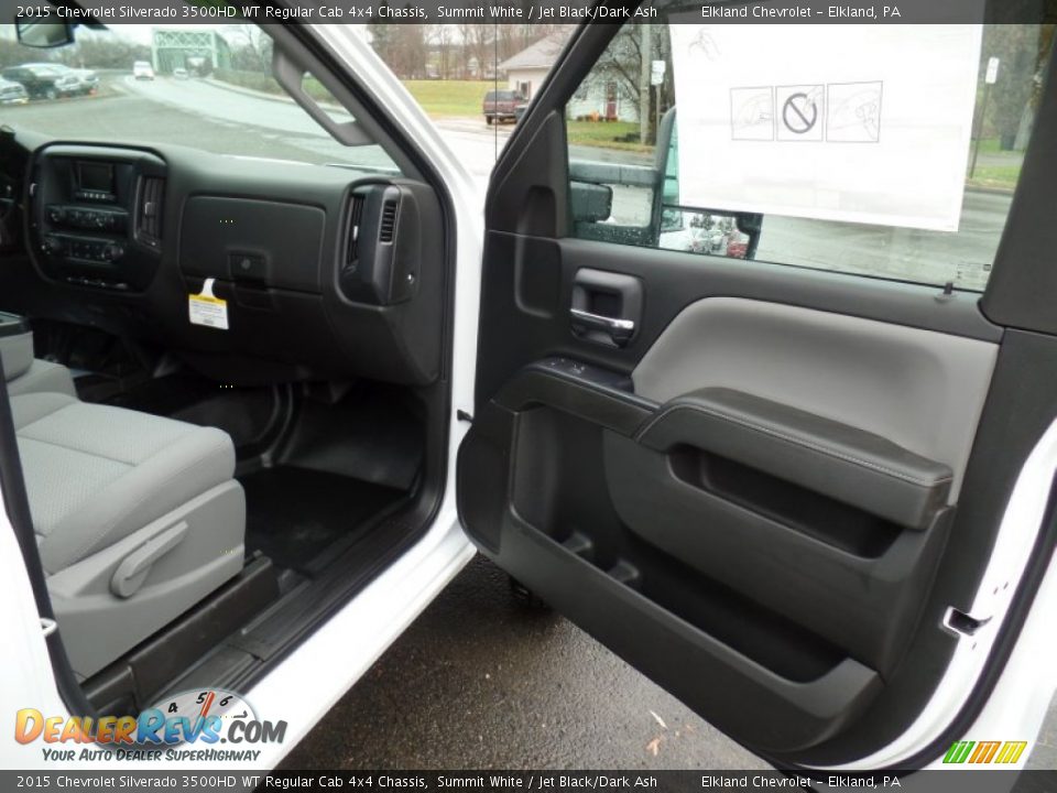 2015 Chevrolet Silverado 3500HD WT Regular Cab 4x4 Chassis Summit White / Jet Black/Dark Ash Photo #36