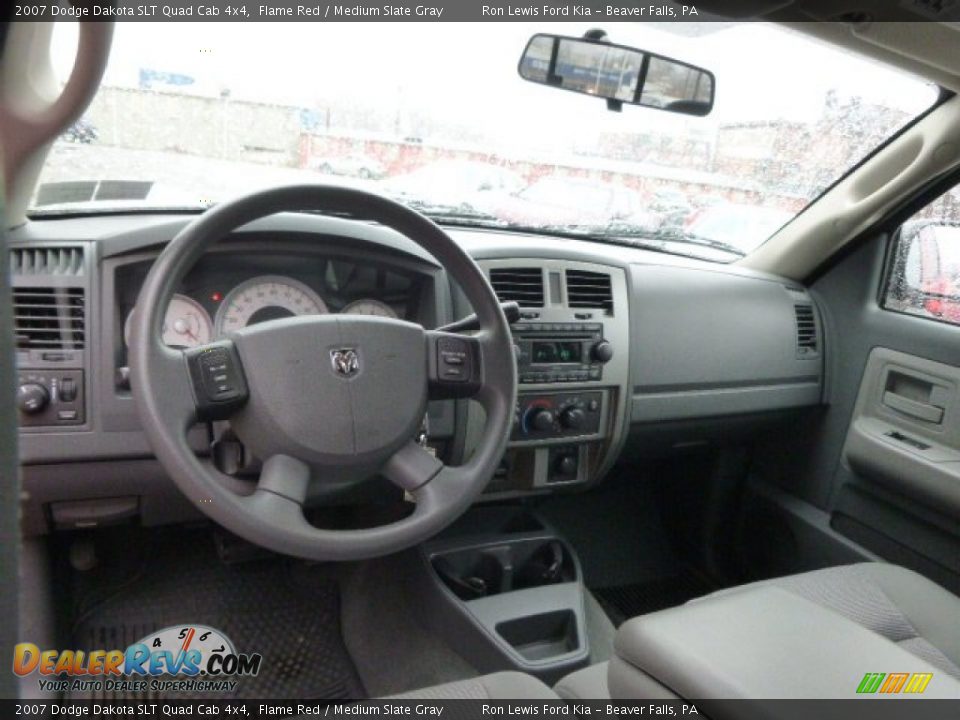 2007 Dodge Dakota SLT Quad Cab 4x4 Flame Red / Medium Slate Gray Photo #14