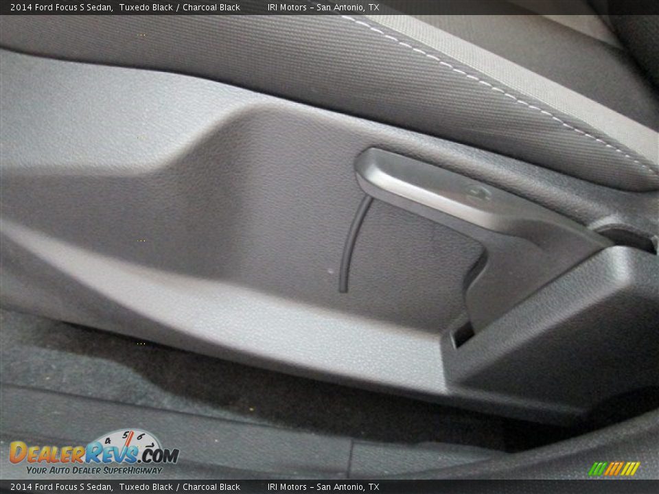 2014 Ford Focus S Sedan Tuxedo Black / Charcoal Black Photo #16