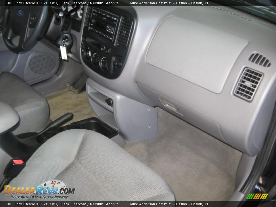 2002 Ford Escape XLT V6 4WD Black Clearcoat / Medium Graphite Photo #11