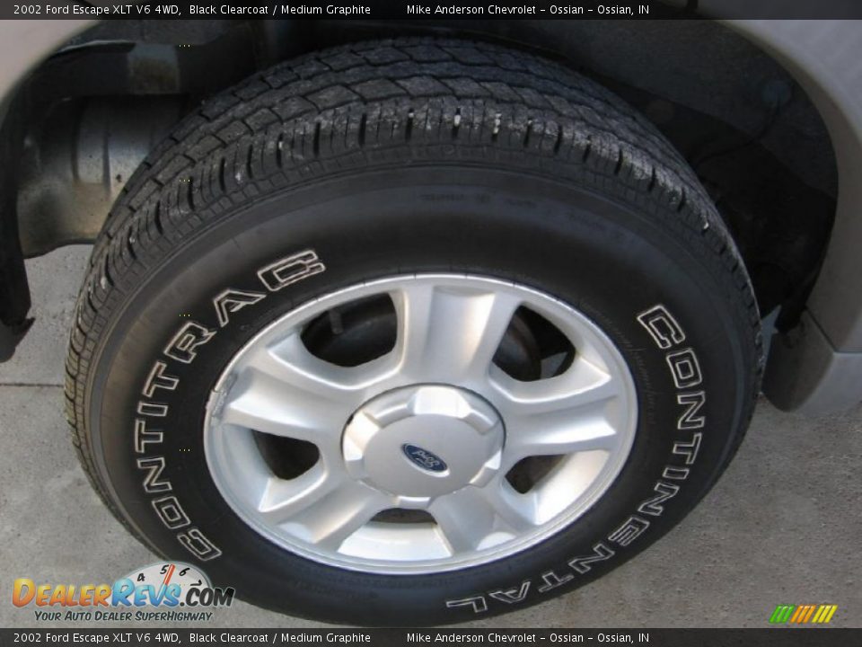 2002 Ford Escape XLT V6 4WD Black Clearcoat / Medium Graphite Photo #18