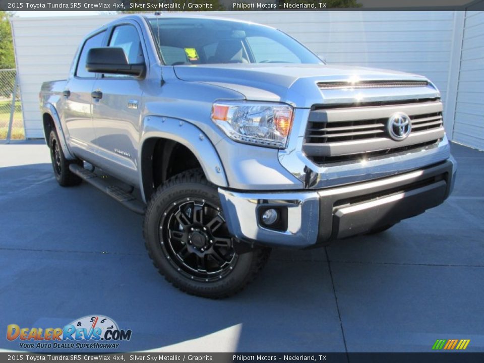 2015 Toyota Tundra SR5 CrewMax 4x4 Silver Sky Metallic / Graphite Photo #2