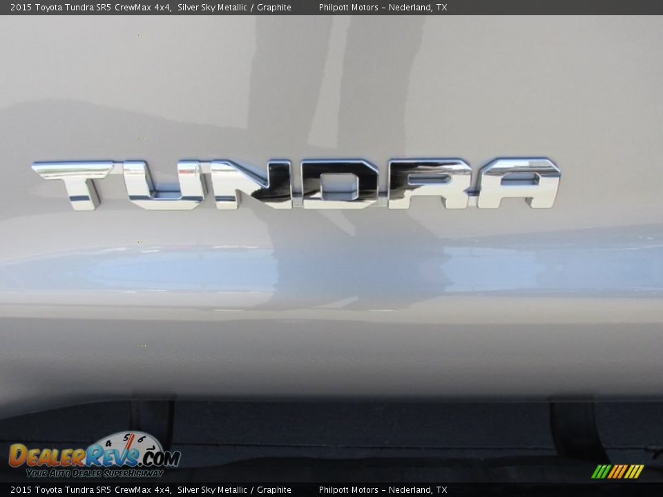 2015 Toyota Tundra SR5 CrewMax 4x4 Silver Sky Metallic / Graphite Photo #15