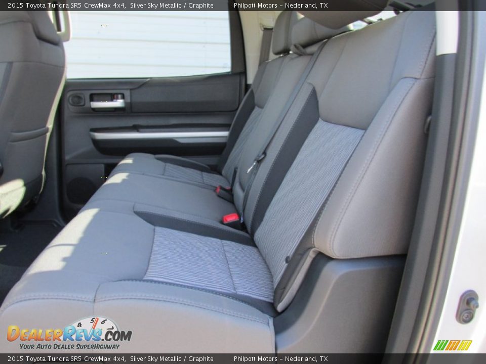 2015 Toyota Tundra SR5 CrewMax 4x4 Silver Sky Metallic / Graphite Photo #24