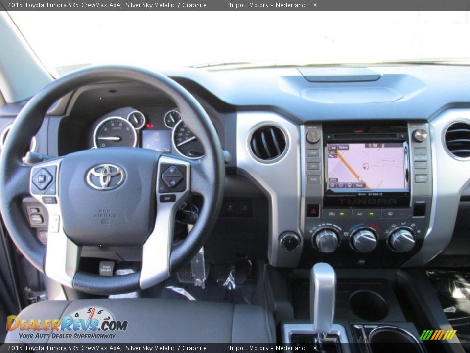 2015 Toyota Tundra SR5 CrewMax 4x4 Silver Sky Metallic / Graphite Photo #29