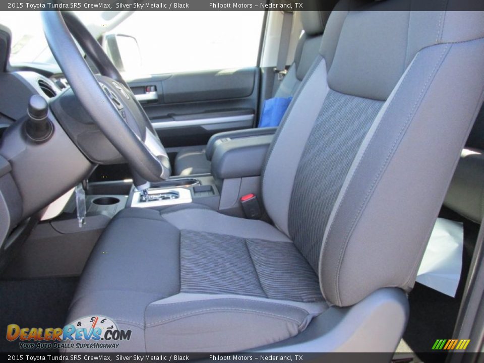 Front Seat of 2015 Toyota Tundra SR5 CrewMax Photo #25