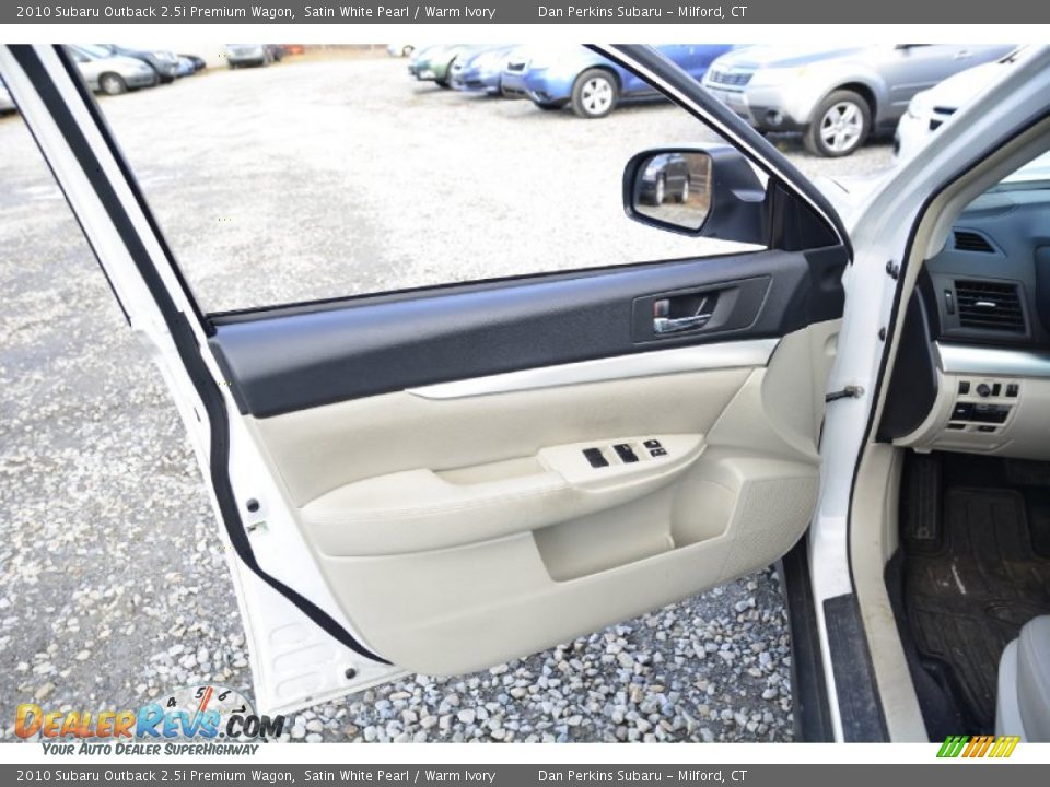 2010 Subaru Outback 2.5i Premium Wagon Satin White Pearl / Warm Ivory Photo #20