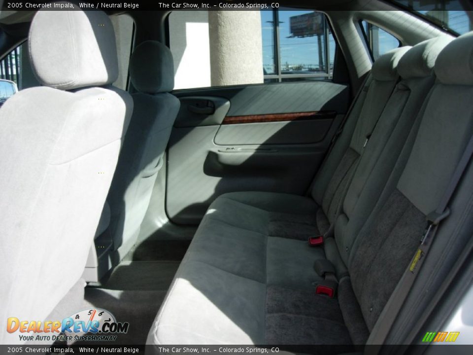 2005 Chevrolet Impala White / Neutral Beige Photo #11