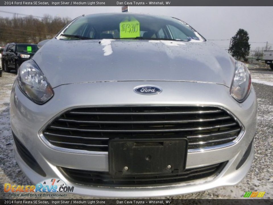 2014 Ford Fiesta SE Sedan Ingot Silver / Medium Light Stone Photo #8