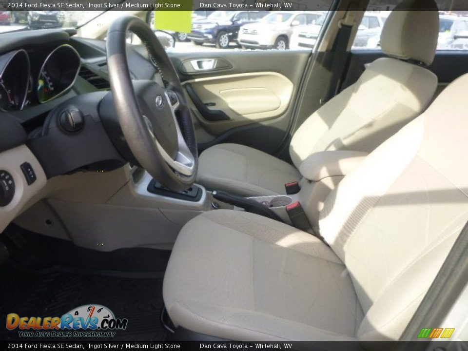 2014 Ford Fiesta SE Sedan Ingot Silver / Medium Light Stone Photo #16