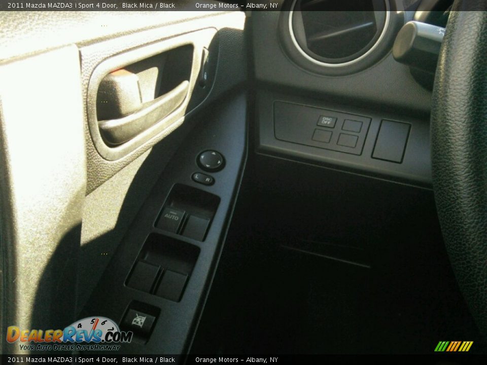 2011 Mazda MAZDA3 i Sport 4 Door Black Mica / Black Photo #12
